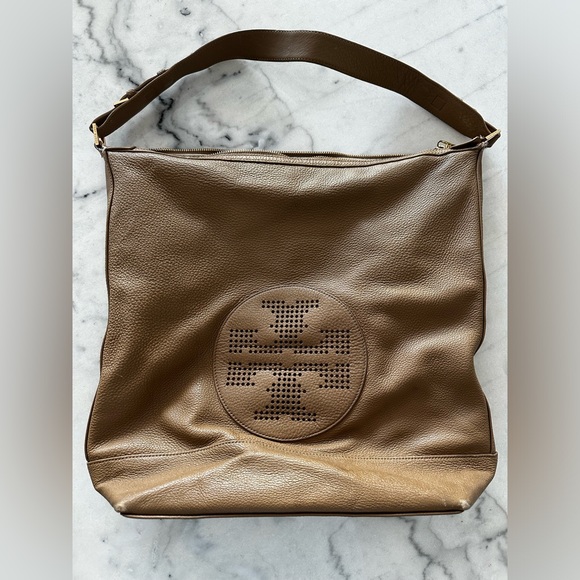 Classic Tan Tory Burch purse - Picture 1 of 4
